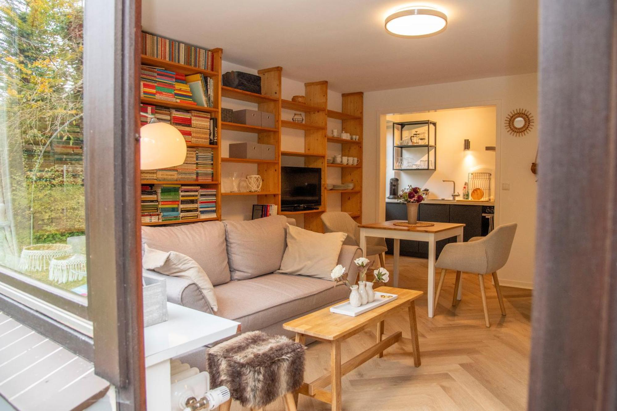 Mitten Im Gruenen - Apartment Mit Wohlfuehlcharakter In Stadtrandlage Eutin Eksteriør billede